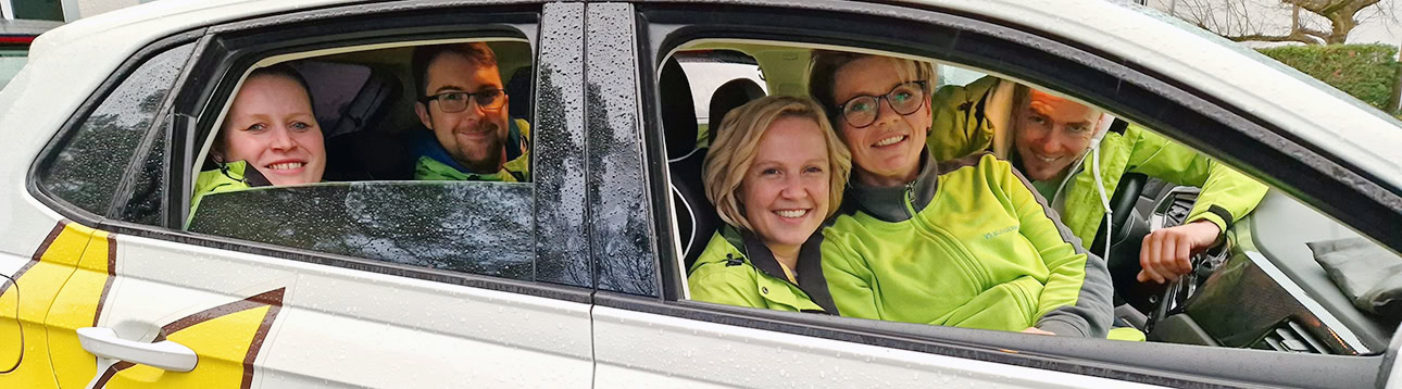 Mitarbeiter im Betriebswagen